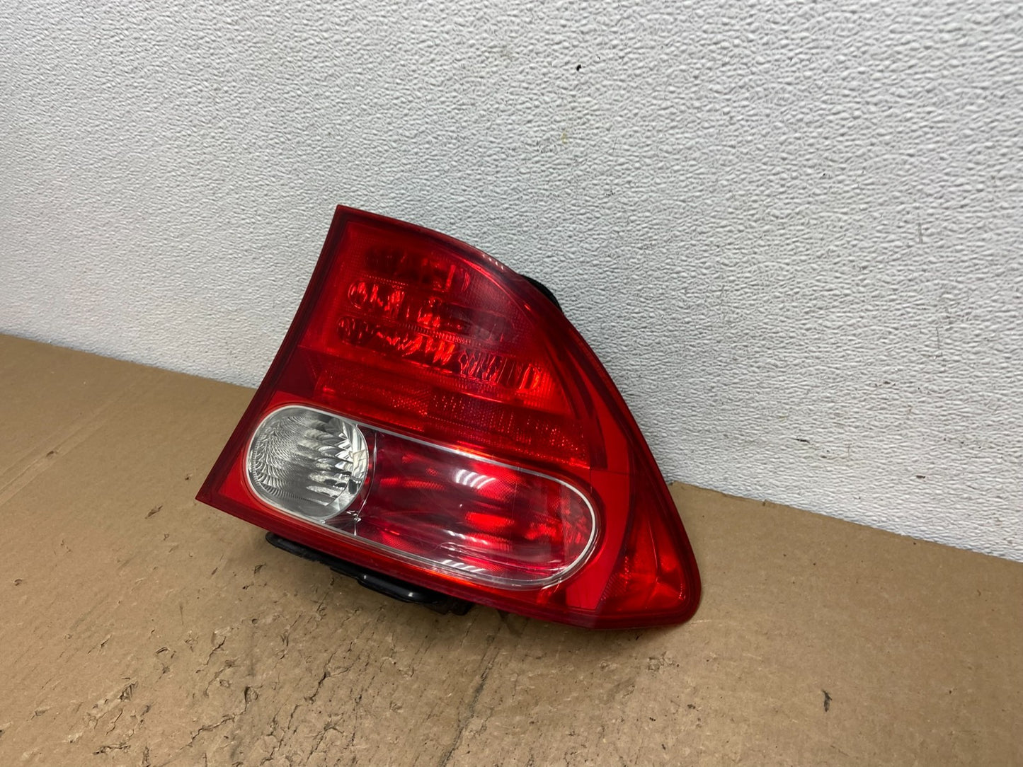 2006 2007 2008 Honda Civic Right Passenger Rh Side Tail Light AC7379 DW1