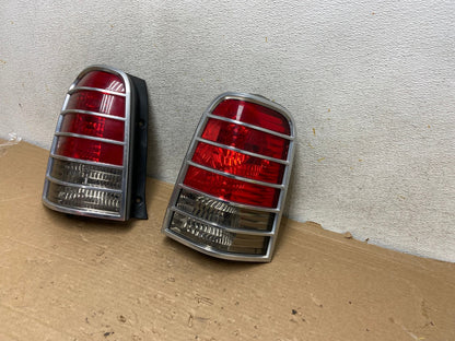 2005 2006 2007 Mercury Mariner Left + Right Set Side Tail Lights AH8961 LK2
