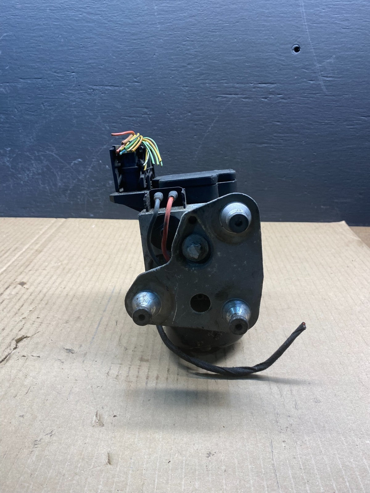 1998-2002 Mercedes W203 C230 CLK320 ABS Anti Lock Brake Pump Module AC0916 DG4