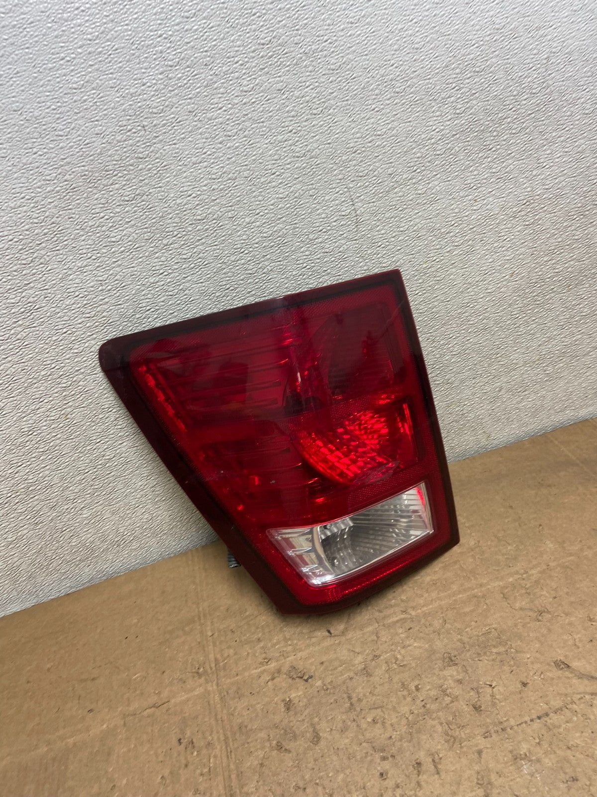 2007 to 2010 Jeep Grand Cherokee Left Driver Lh Tail Light Oem Y6985 DW2