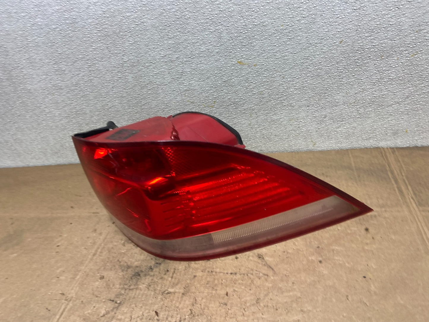 2010-2014 Volkswagen Golf MK6 Wagon Right Passenger Side Tail Light OEM Y6812 DW1