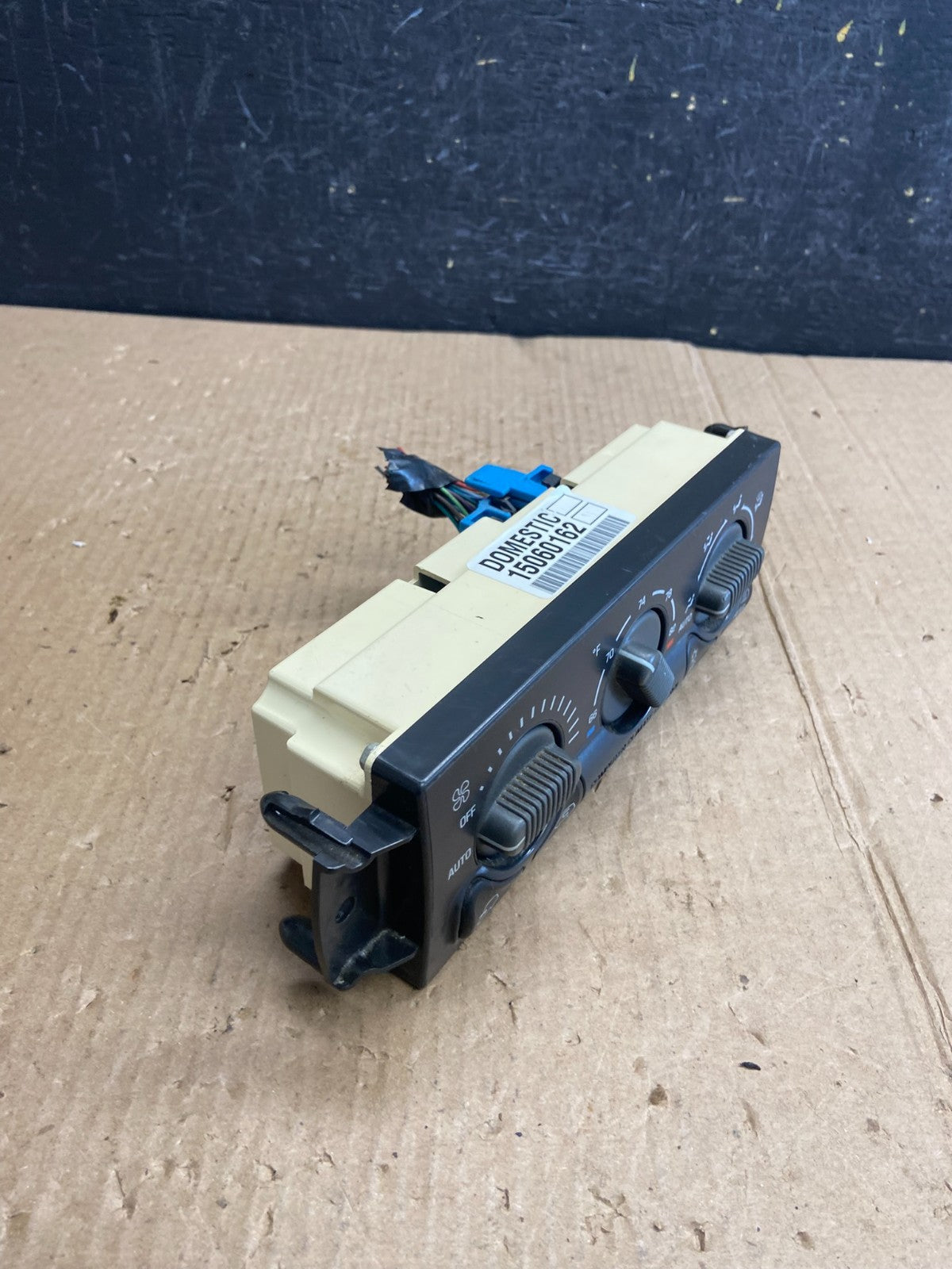 1999 to 2002 Chevrolet Silverado HVAC Heater Climate Control Module AE3953 DG1