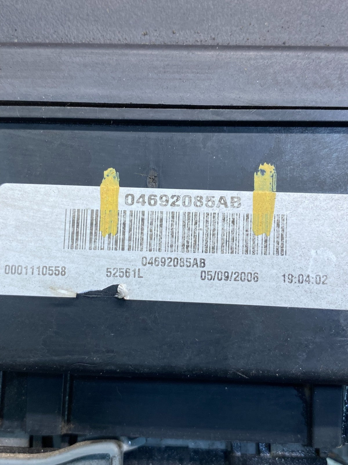 2006 Jeep Grand Cherokee Integrated Power Fuse Box 04692085ab ae0181 DG4