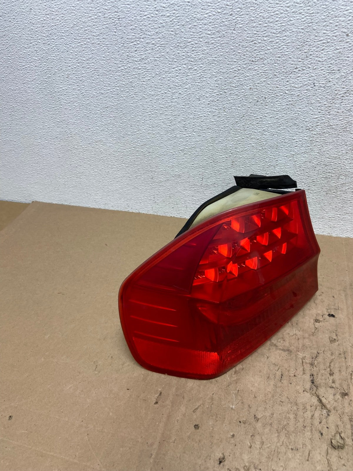 2009 2010 BMW 323i 325i 328i 335i 3 Series Left Driver Tail Light AE6589 LK2