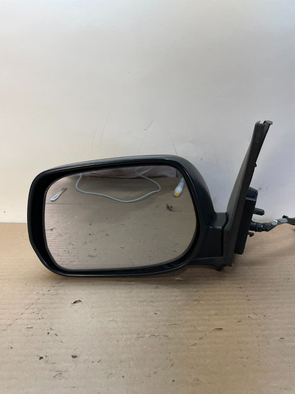 2004 to 2005 Toyota RAV4 Left Driver LH Side View Door Mirror AH8749 DG8