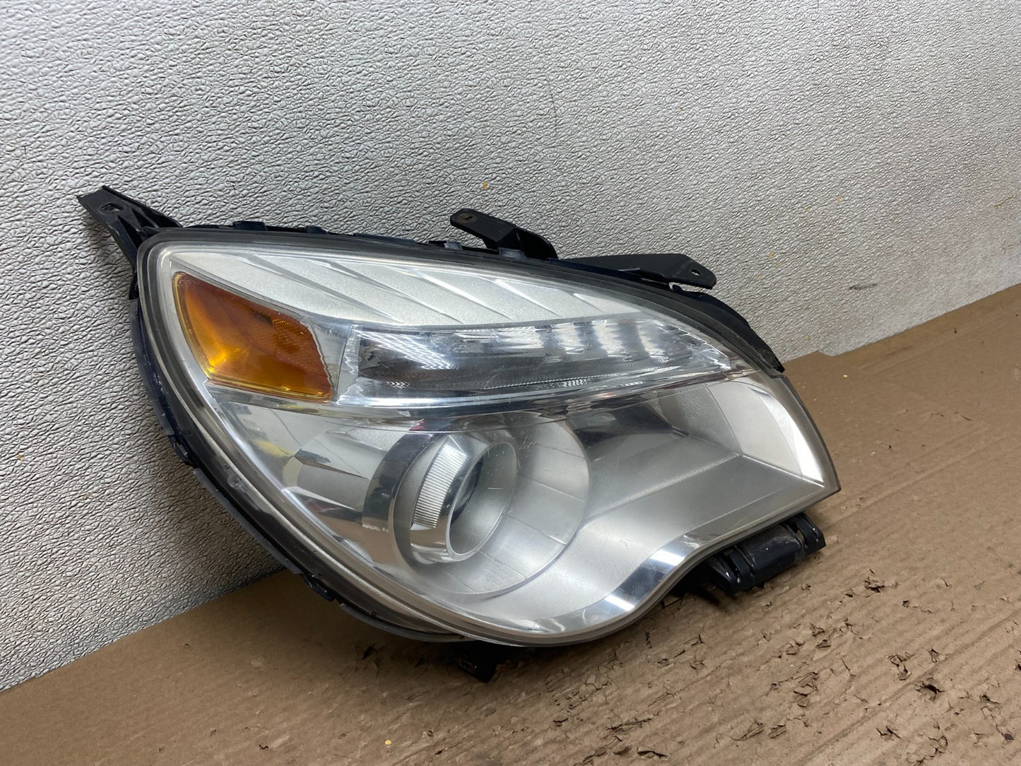2010-2015 Chevrolet Equinox Right Passenger Halogen Projector Headlight AB16472