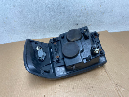 2002 to 2009 Gmc Envoy Right Passenger RH Side Headlight Halogen AI4469 DW4