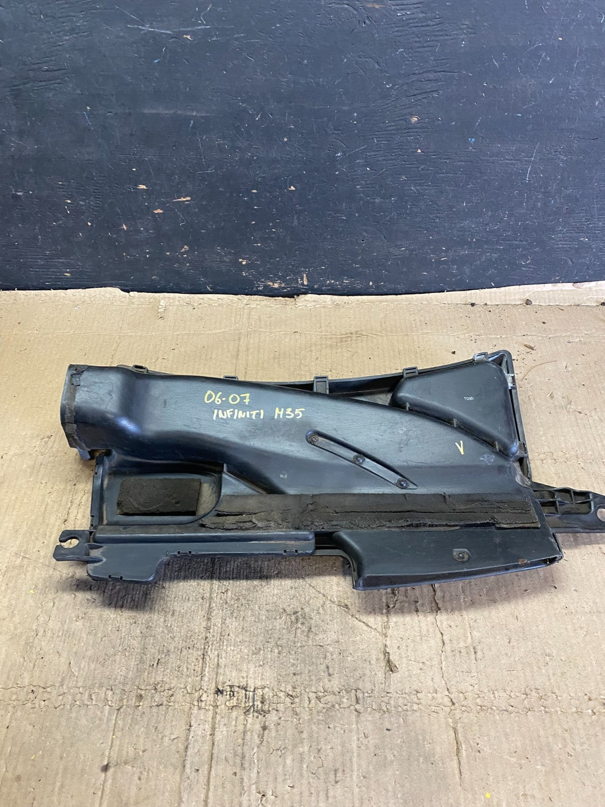 2006 to 2007 Infiniti m35 Air Intake Manifold Box Inlet Housing OEM P0864 DG5