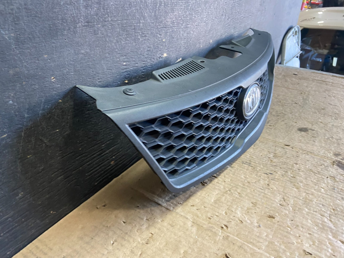2010 to 2013 Kia Forte Koup Black Front Upper Bumper Grill Grille O6140 DG2