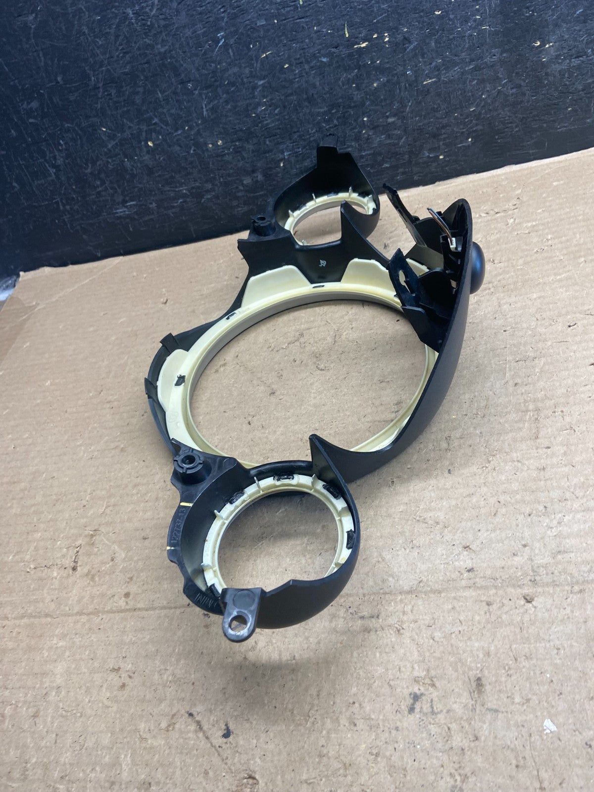 2007 to 2013 Mini Cooper Speedometer Cluster Gauge Bezel Trim ah5363 DG4