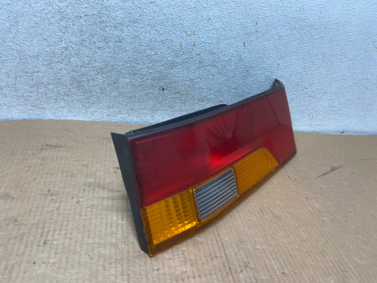 2002 2003 2004 Honda Odyssey Left Driver LH Side Tail Light Inner AI7061 LK2