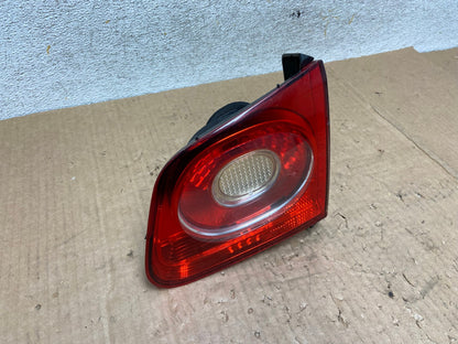 2009-2011 Volkswagen Tiguan Right Passenger Side Inner Tail Light AF4836 LK2
