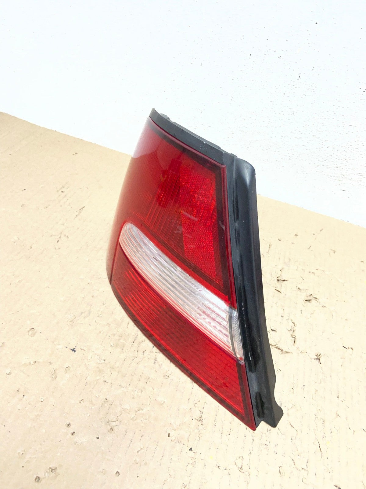 2000 to 2001 Nissan Altima Left Driver LH Side Tail Light AF2958 LK1