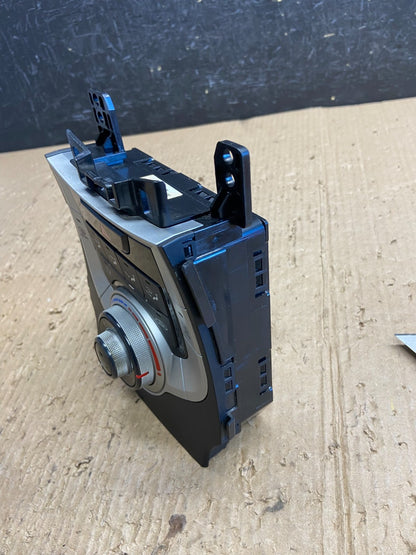 2011 - 2013 Hyundai Elantra Center Heater A/C AC Climate Control Panel AF1713 DG2