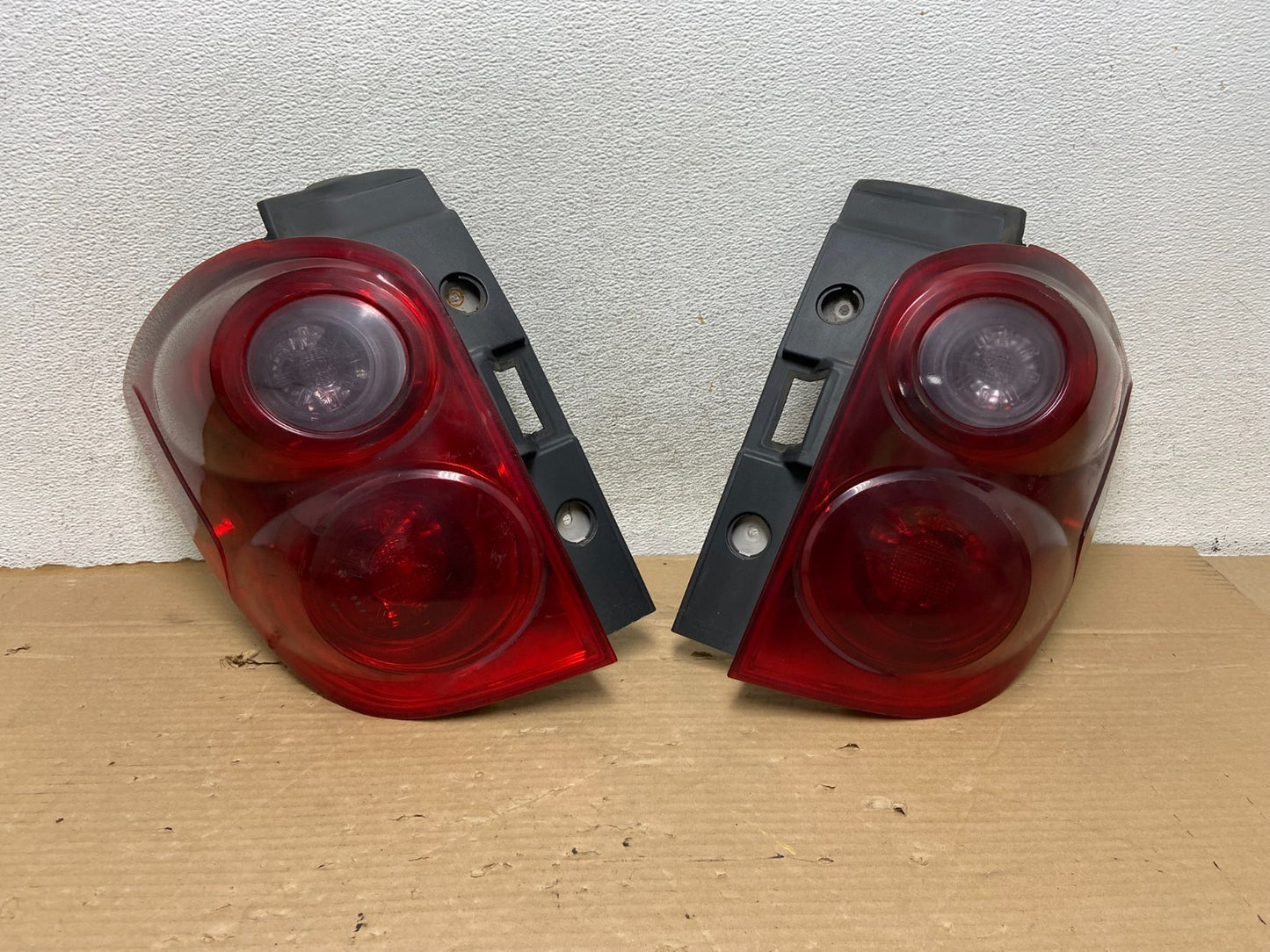 2010 to 2015 Chevrolet Equinox Left+Right Side Tail Lights AG8178 DW0