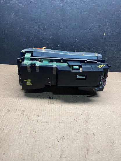 2001-2002 Lincoln Continental  Speedometer Gauge Cluster R O6861 GD4