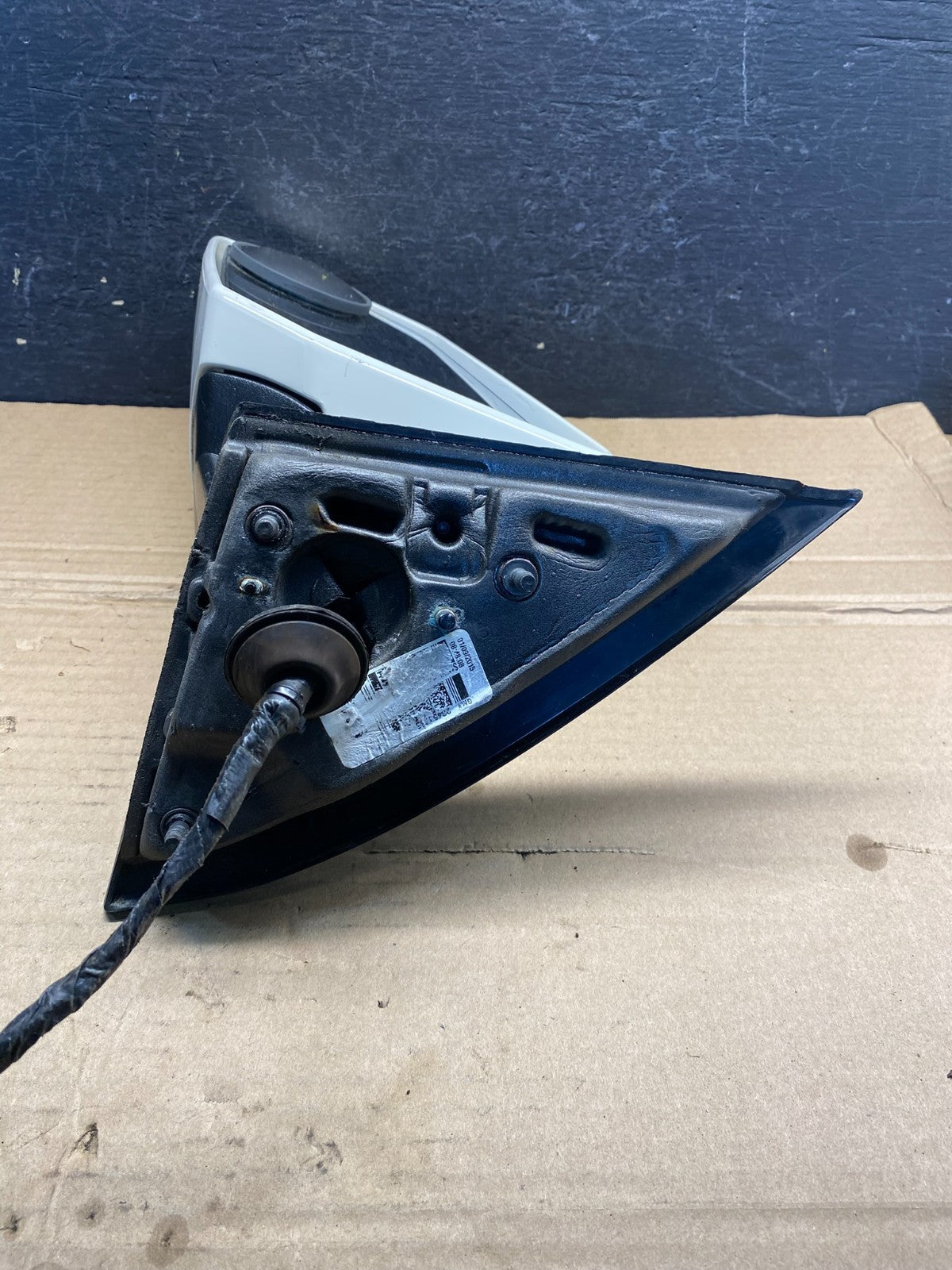 2009 to 2015 GMC Acadia Left Driver LH View Turn Signal Door Mirror AE8120 DG4