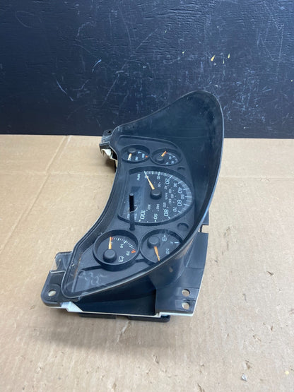 2004 to 2007 Chevrolet Express Speedometer Cluster Gauge OEM  AB9382 DG4