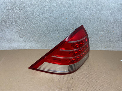 2005 to 2007 Mercury Montego Left Driver LH Side Tail Light AD1004 LK2