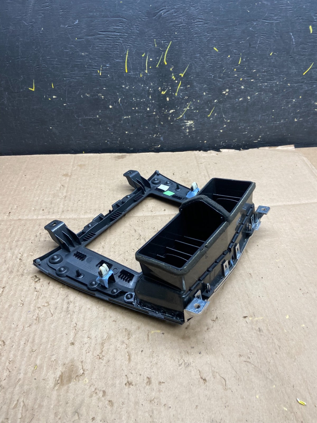 2010 - 2012 Lincoln Mkt Center Dash Gps Radio Bezel Panel Air Vent OEM y5431 DG3
