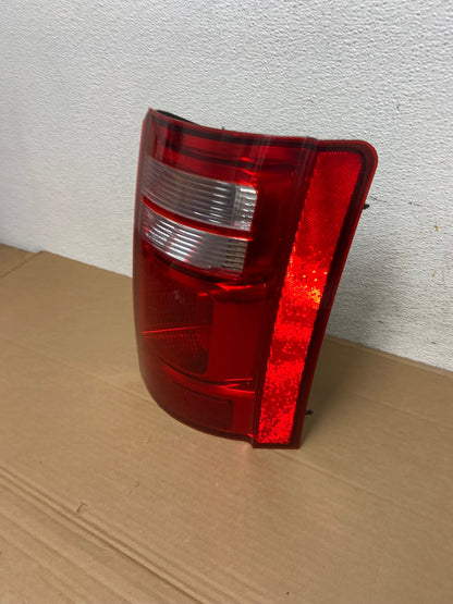 2008 2009 2010 Dodge Grand Caravan Right Passenger Rh Tail Light AD4133 LK1