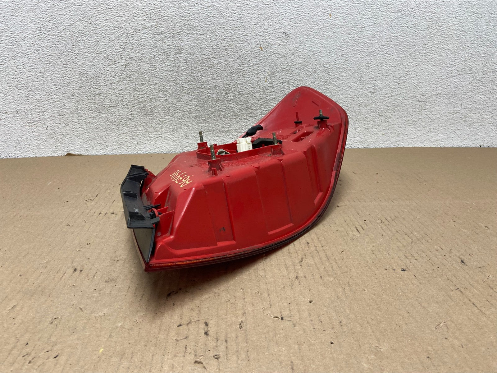 2003-2004 Infiniti G35 Left Driver Lh Side Tail Light AG7946 LK6