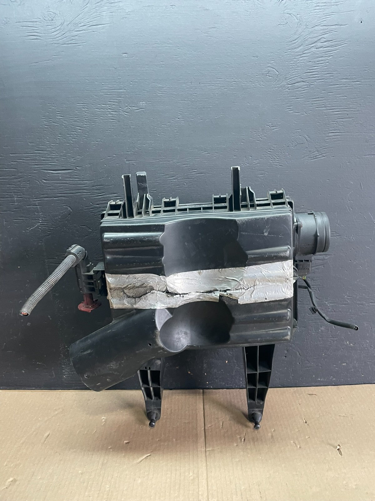 2010 to 2018 Mercedes-Benz Sprinter 2500 3.0L Air Cleaner Box ab7841 DG5