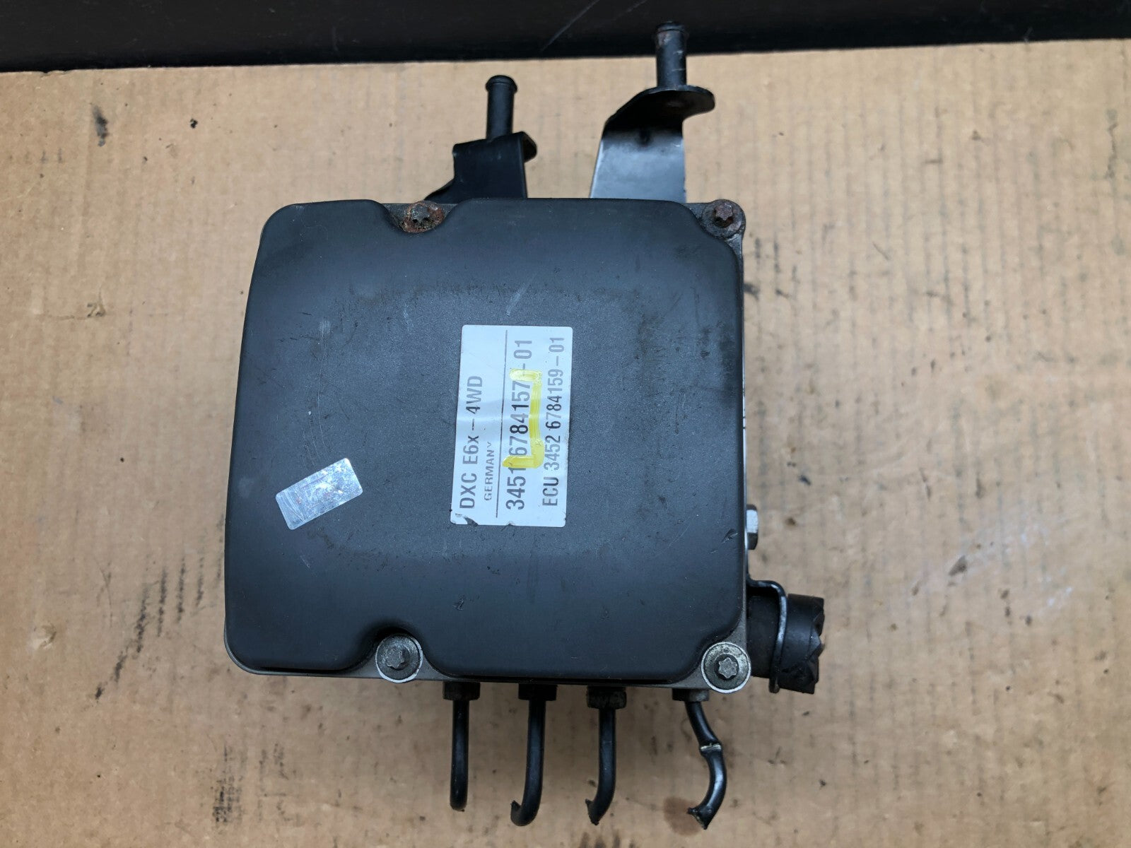 2008 to 2010 BMW 5 Series ABS Pump Control OEM Module 6784157 D22405