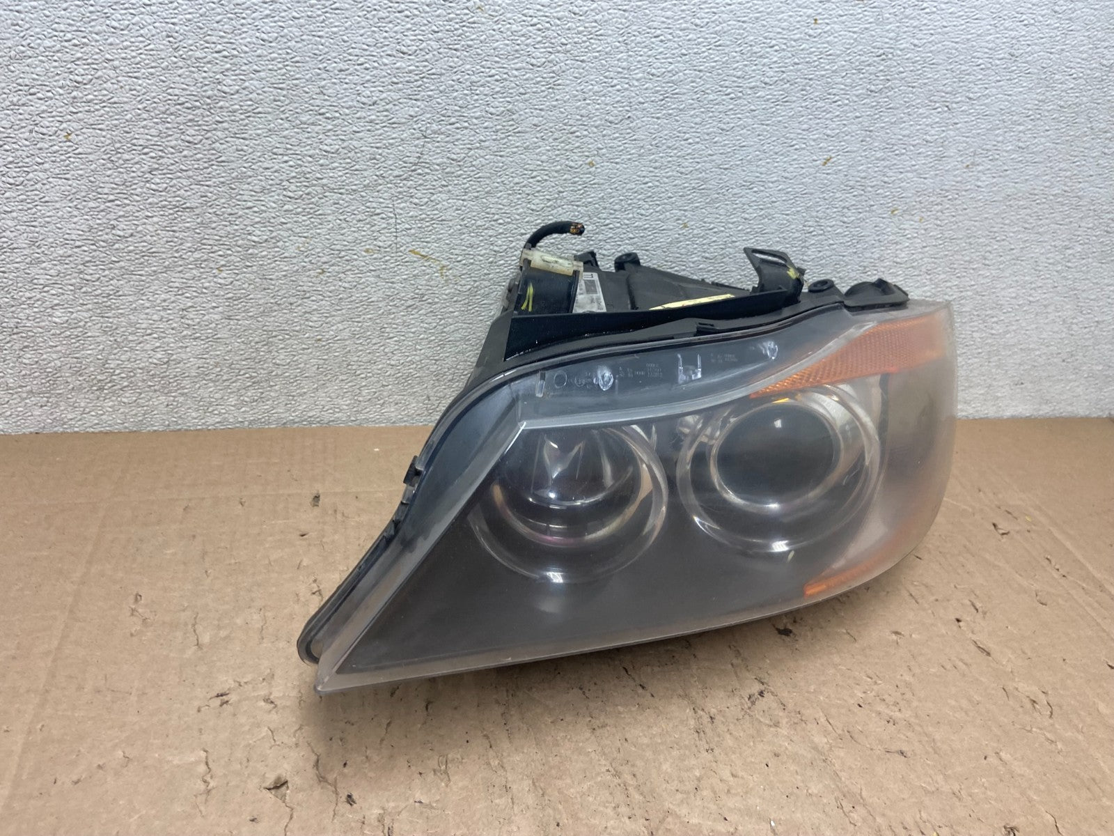 2006 to 2008 BMW 3 Series Left Driver LH AFS Xenon HID OEM Headlight R3178 DW2
