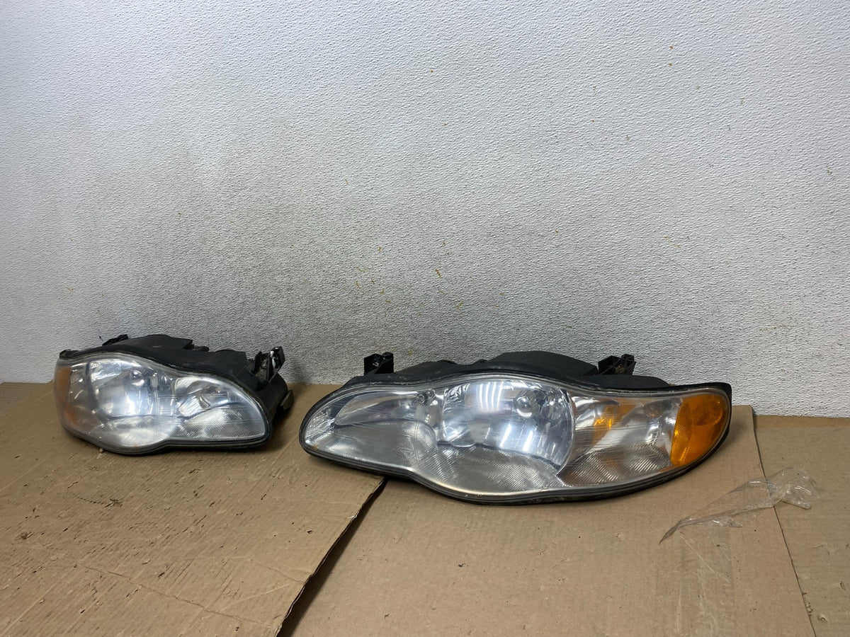 2000 to 2005 Chevrolet Monte Carlo Left+Right Side Set Headlights AI1351 DW1