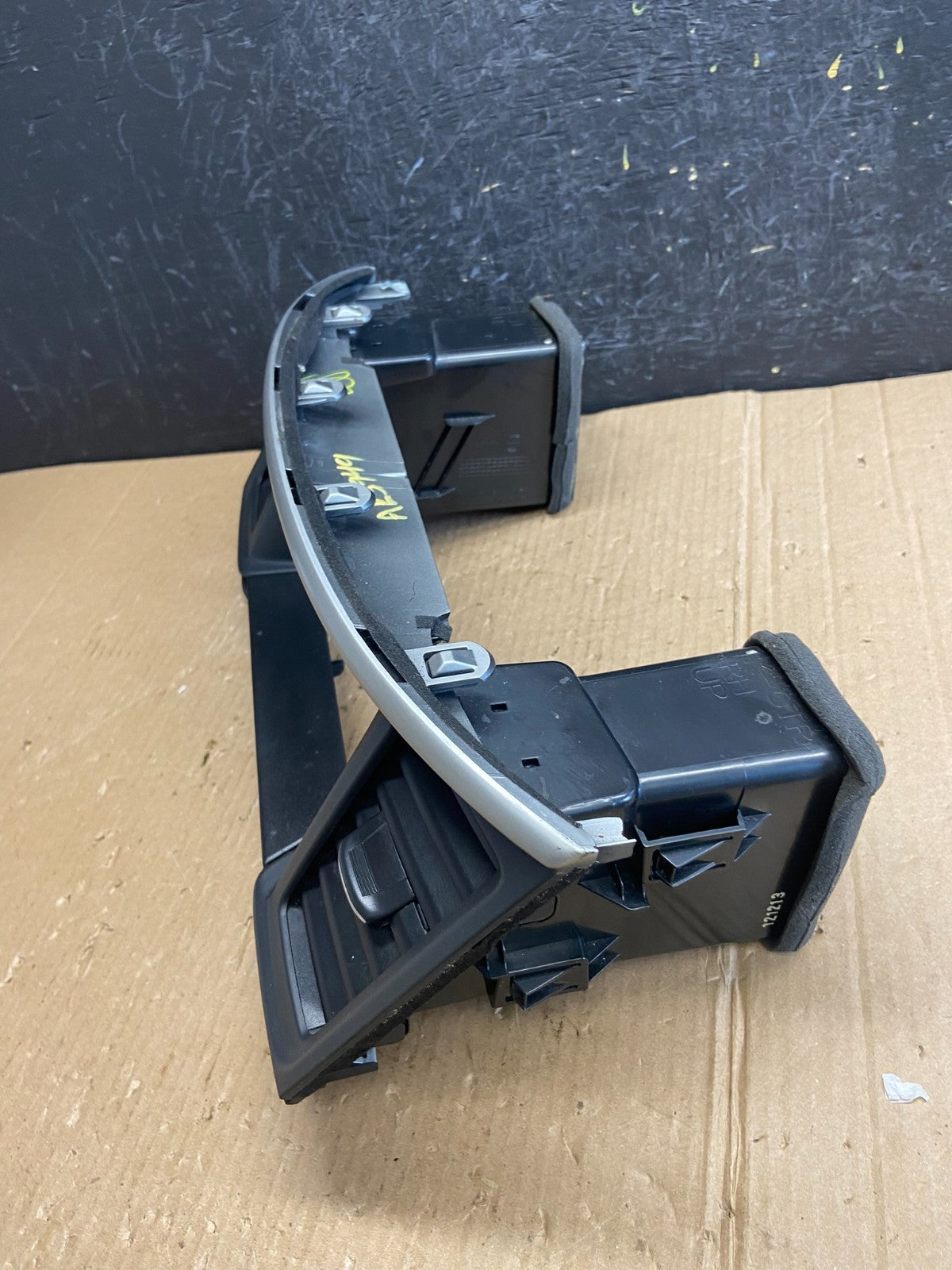 2013 to 2020 Nissan Pathfinder Center Dash Radio Trim Bezel Surround AE3949 DG2