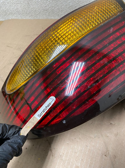 1996 to 1999 Pontiac Bonneville Right Passenger RH Side Tail Light OEM AA0435 DW3