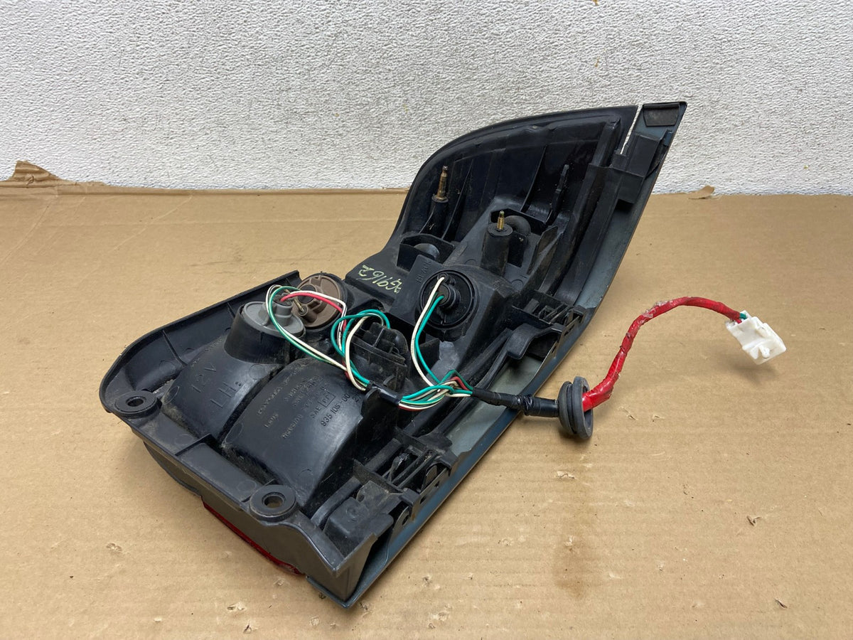 1996 to 1997 Toyota Corolla Left Driver Lh Side Tail Light AG9162 LK6