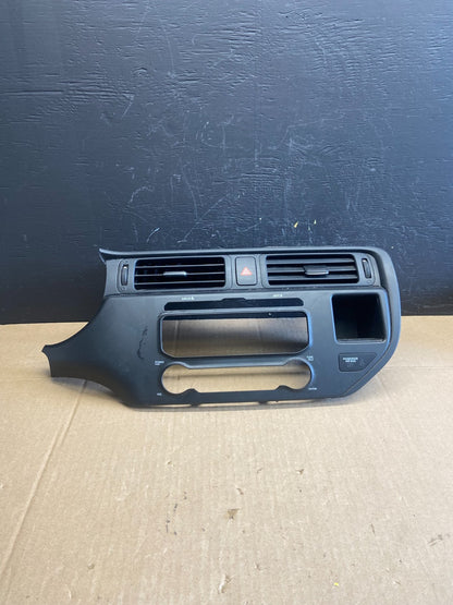 2012 - 2015 Kia Rio Center Console Radio Bezel Panel Trim Air Vents OE AB9246 DG0