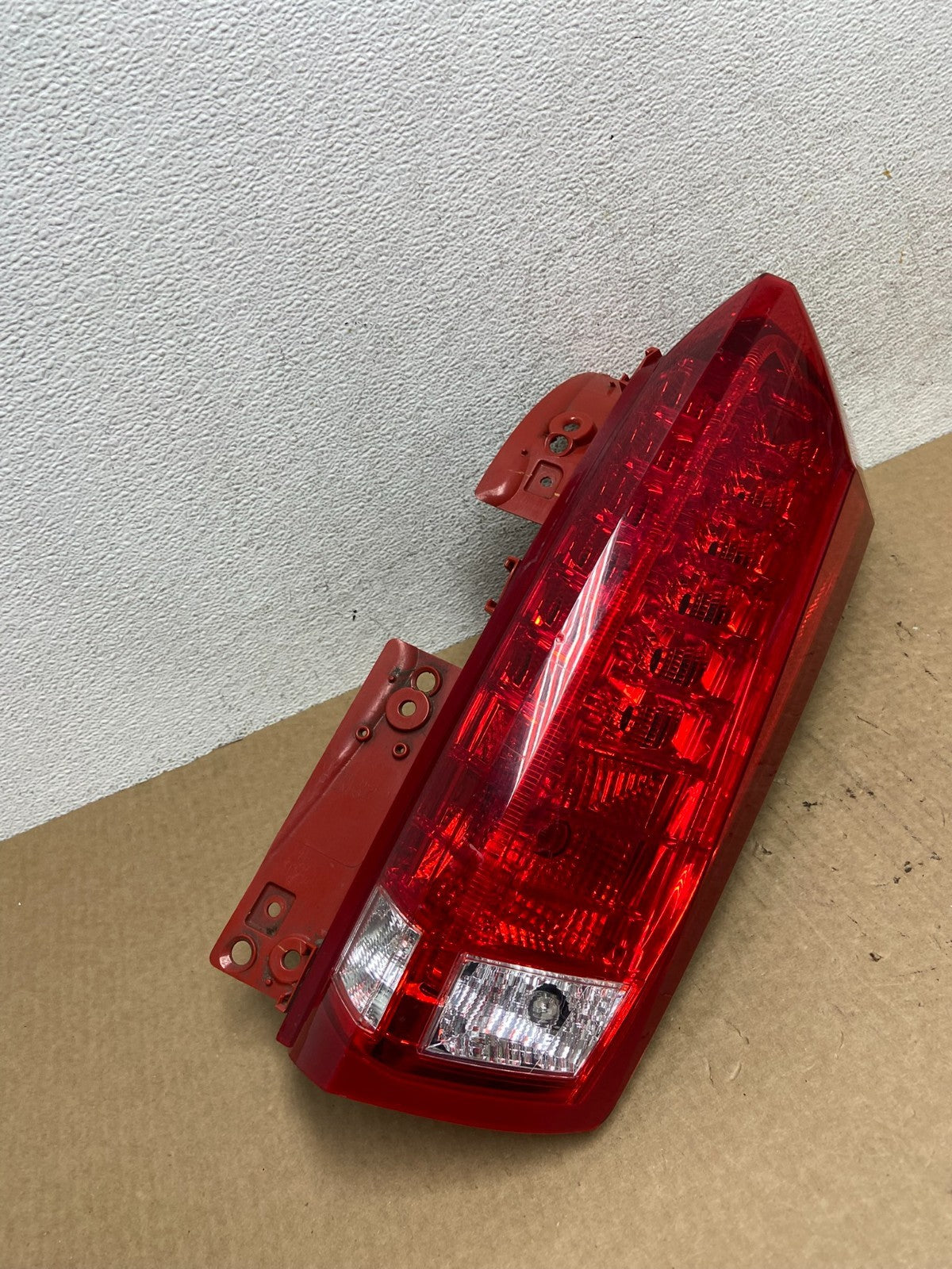 2010 to 2016 Cadillac Srx Right Passenger RH Side Tail Light AF9728 DW3