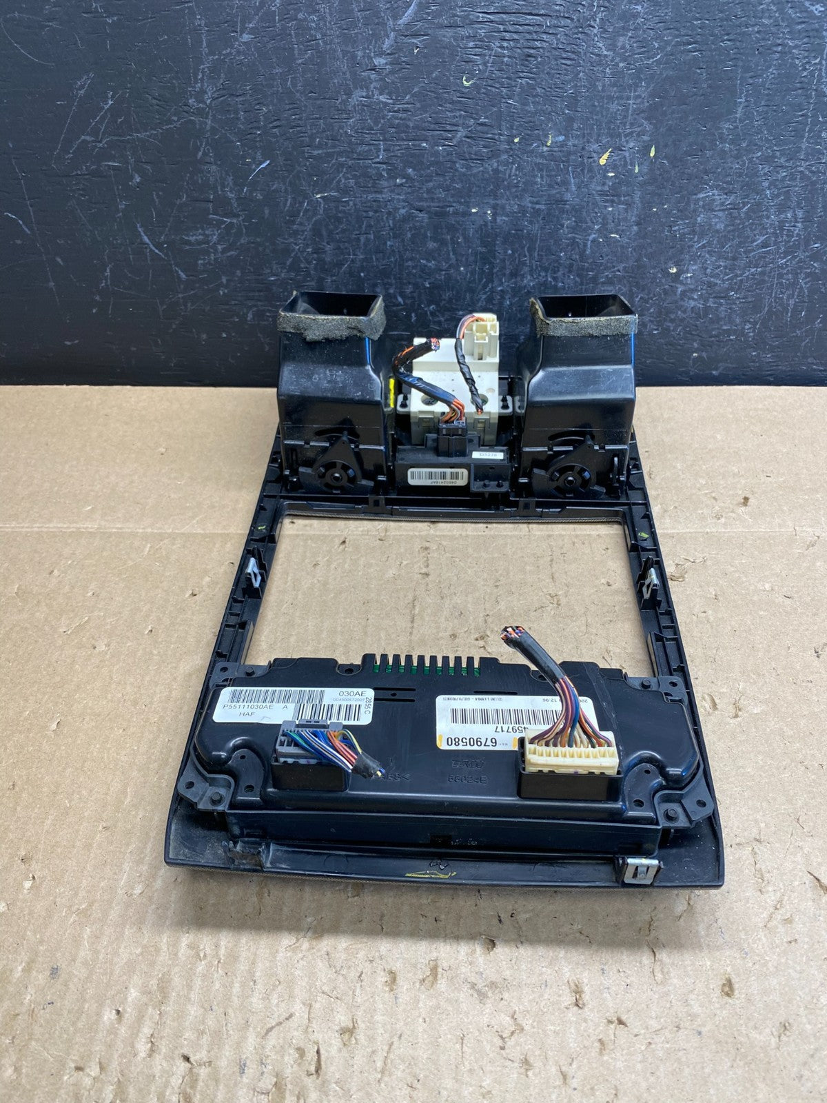 2008 to 2010 Chrysler 300 Dash Heater A/C Climate Control Radio Panel AC6744 DG5