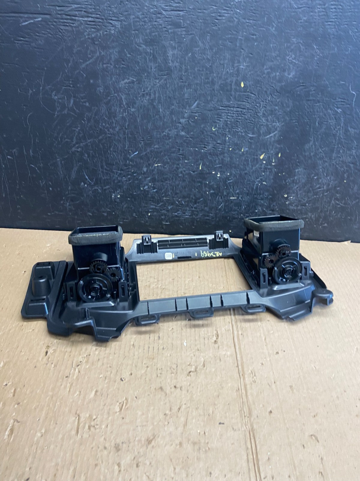 2013 2014 2015 2016 Lincoln MKS Center Radio Dash Trim Air Vent ae3989 DG5