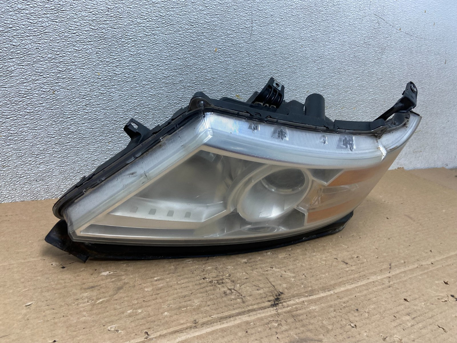 2011 to 2013 Honda Odyssey Front Left Driver LH Headlight Halogen AB4631 DW2