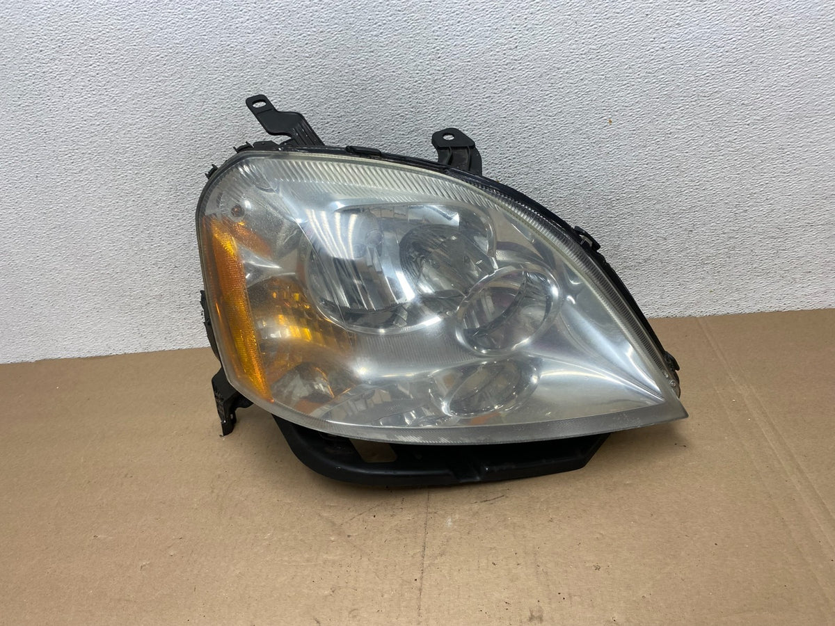 2005 to 2007 Ford Five Hundred Halogen Right Passenger Side Headlight AG4540 DW0
