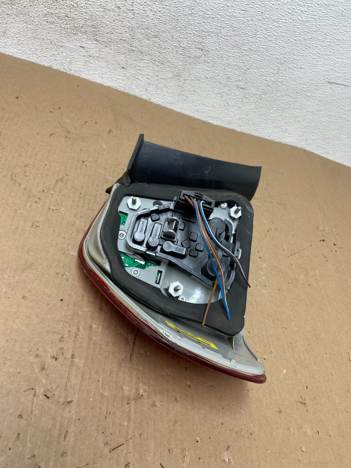 2009 2010 BMW 328i 3 Series Right Passenger RH Side Tail Light TYC AD6545 DW5