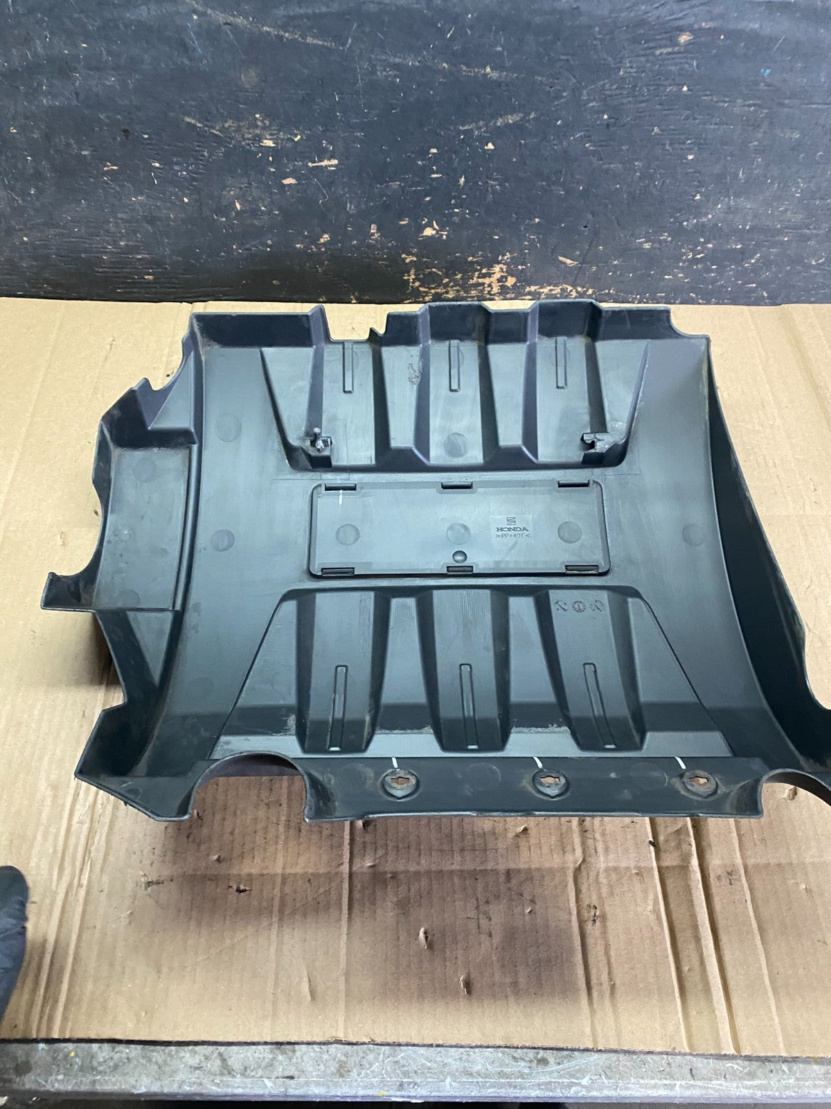 2006 to 2008 Honda Pilot Black Engine Cover OEM 3.5L OEM s5996 DG4