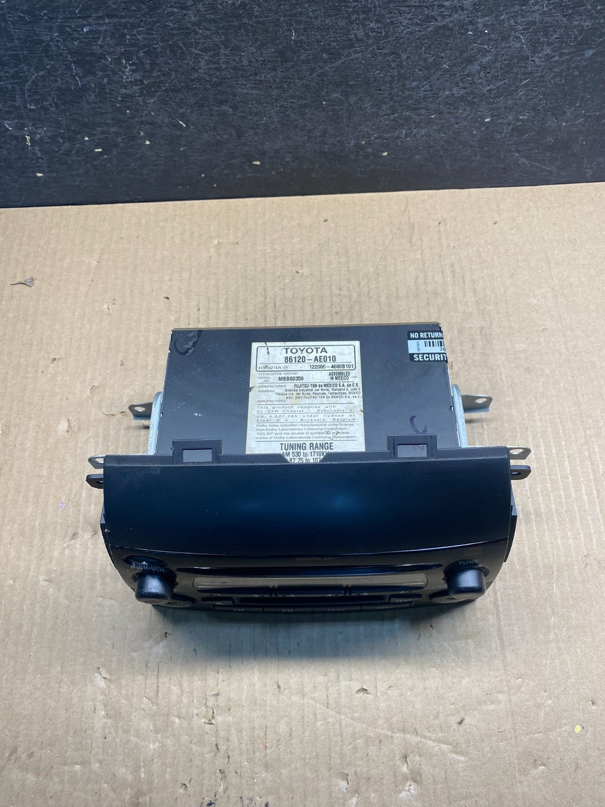 2004 to 2010 Toyota Sienna AM FM CD WMA Mp3 Radio Receiver AG3967 DW3