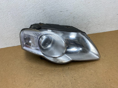 2006-2010 Volkswagen Passat Right Passenger Side Halogen Headlight AD4731 DW0