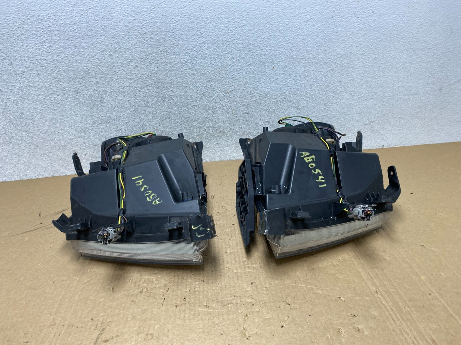 2012 to 2021 Nissan NV1500 NV2500 NV3500 Left+Right Set Headlights AG0541 DW14