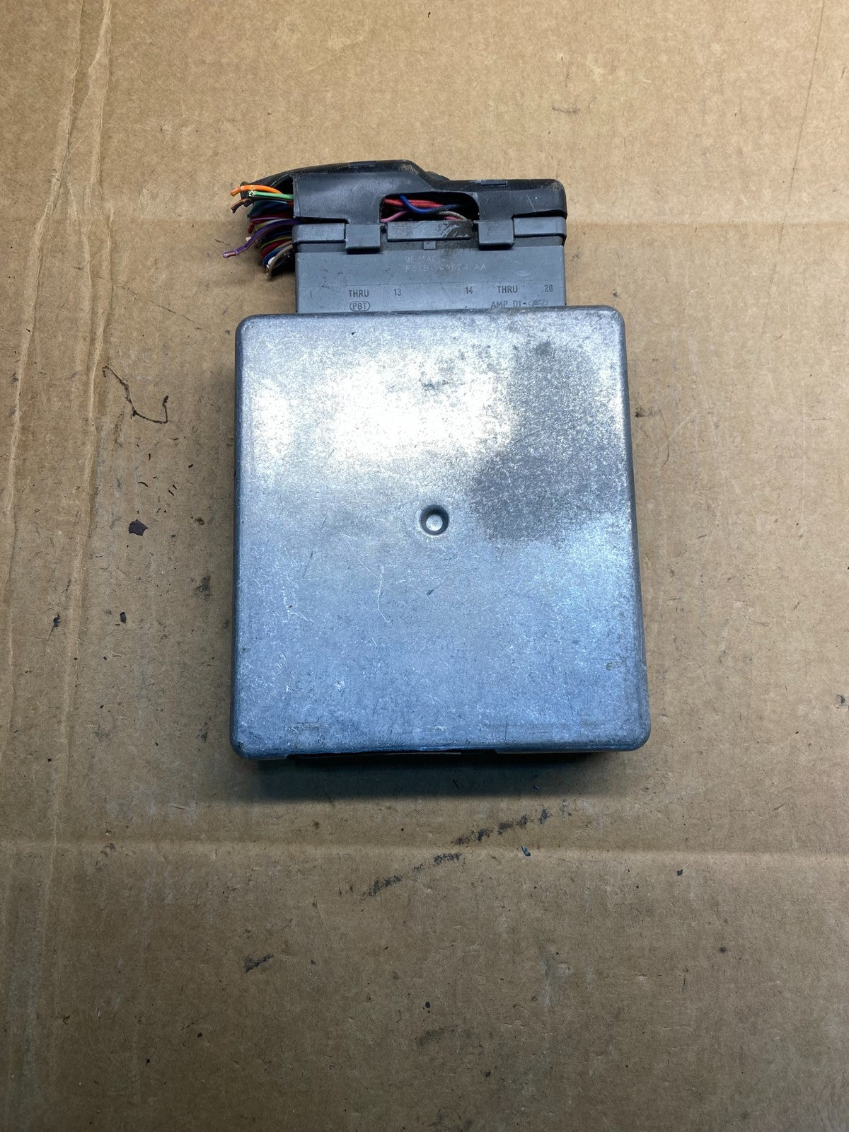 1999 2000 Ford Mustang 3.8L Engine Control ECU ECM Computer Module AD2922 DG1