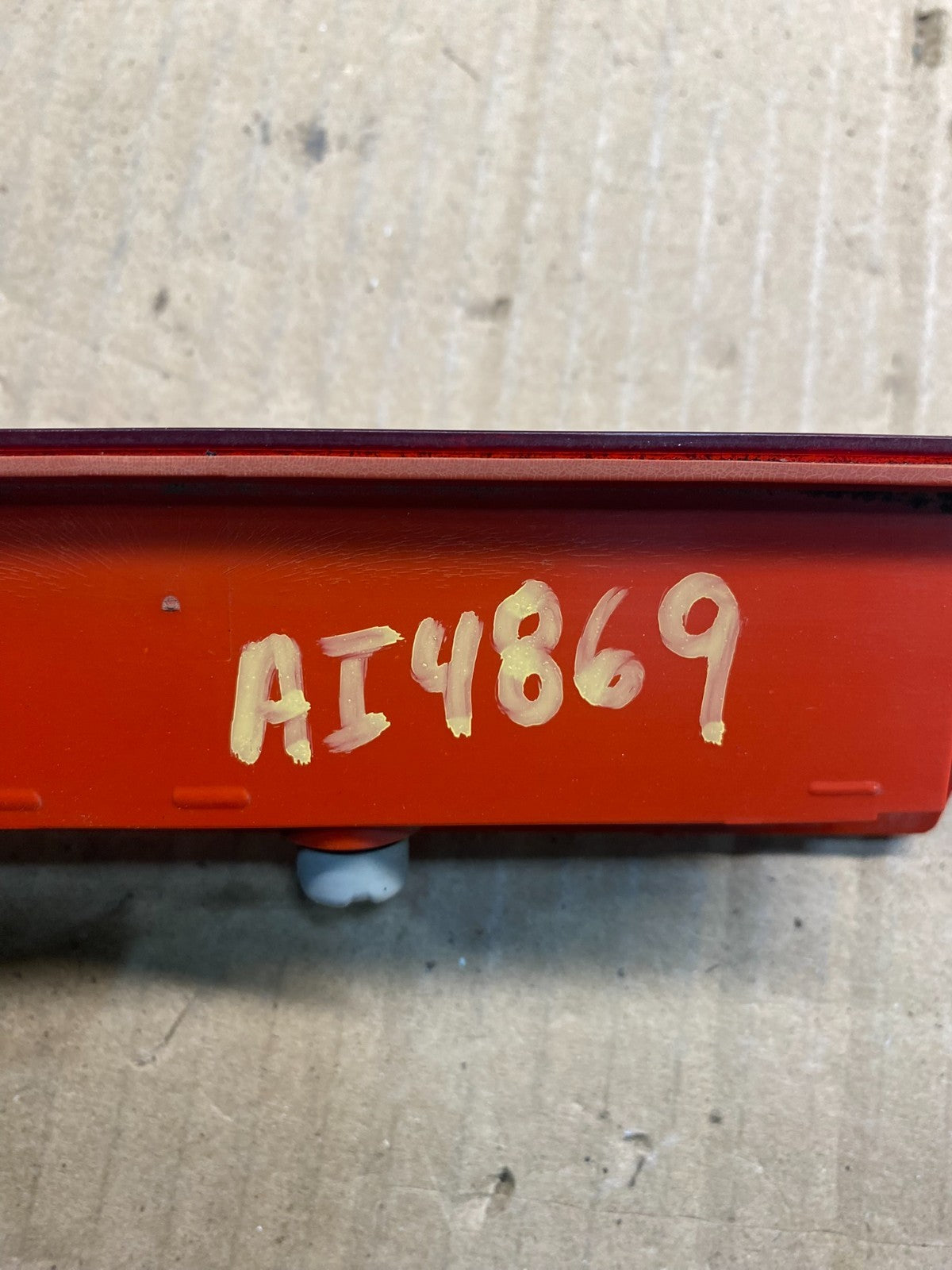2012 to 2017 Ford Focus SE Trunk Lid Hatch 3rd Brake Light AI4869 DG6