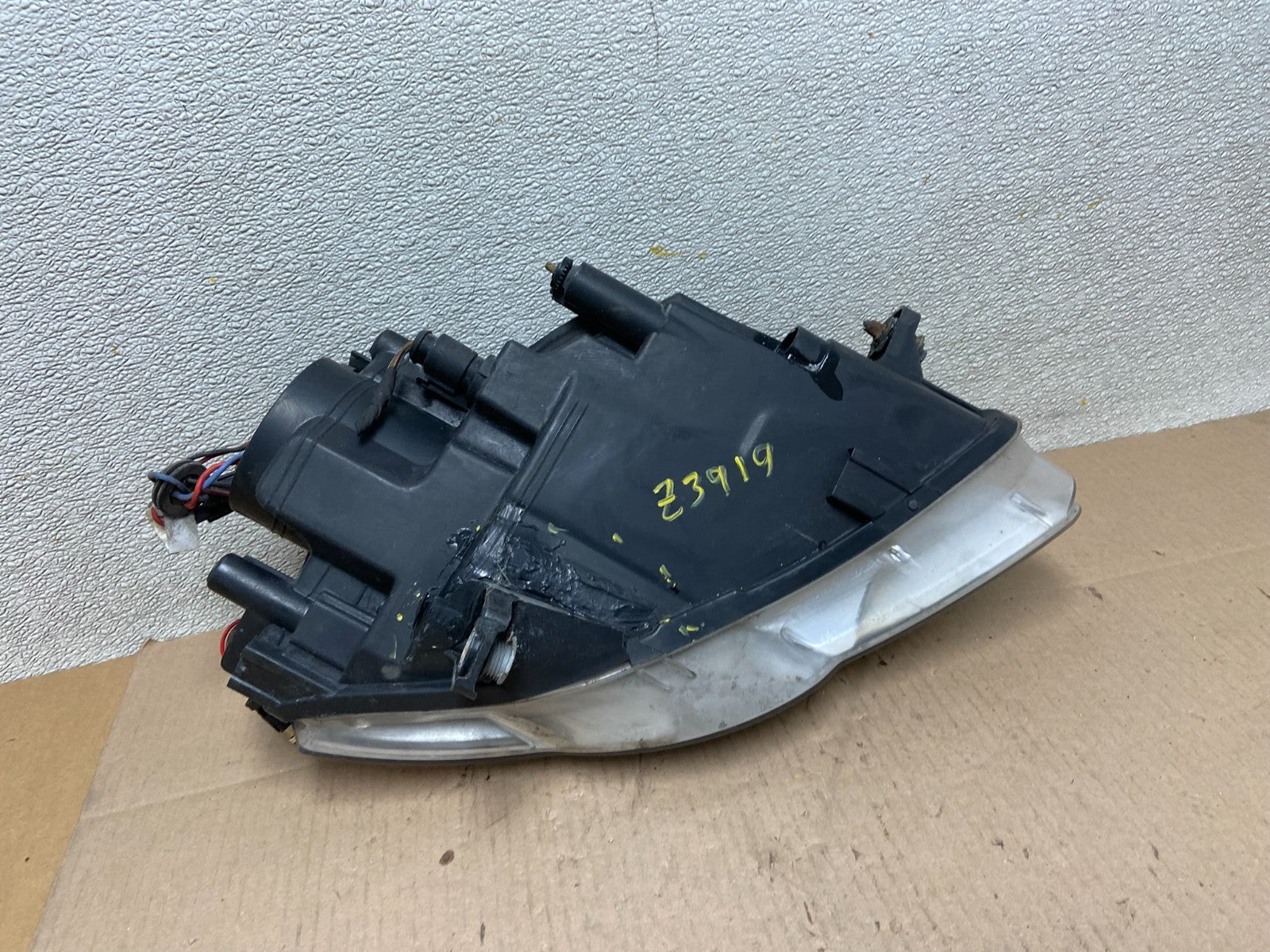 2006 - 2010 Volkswagen Passat Left Driver LH Side Halogen Headlight TYC Z3919 DW9