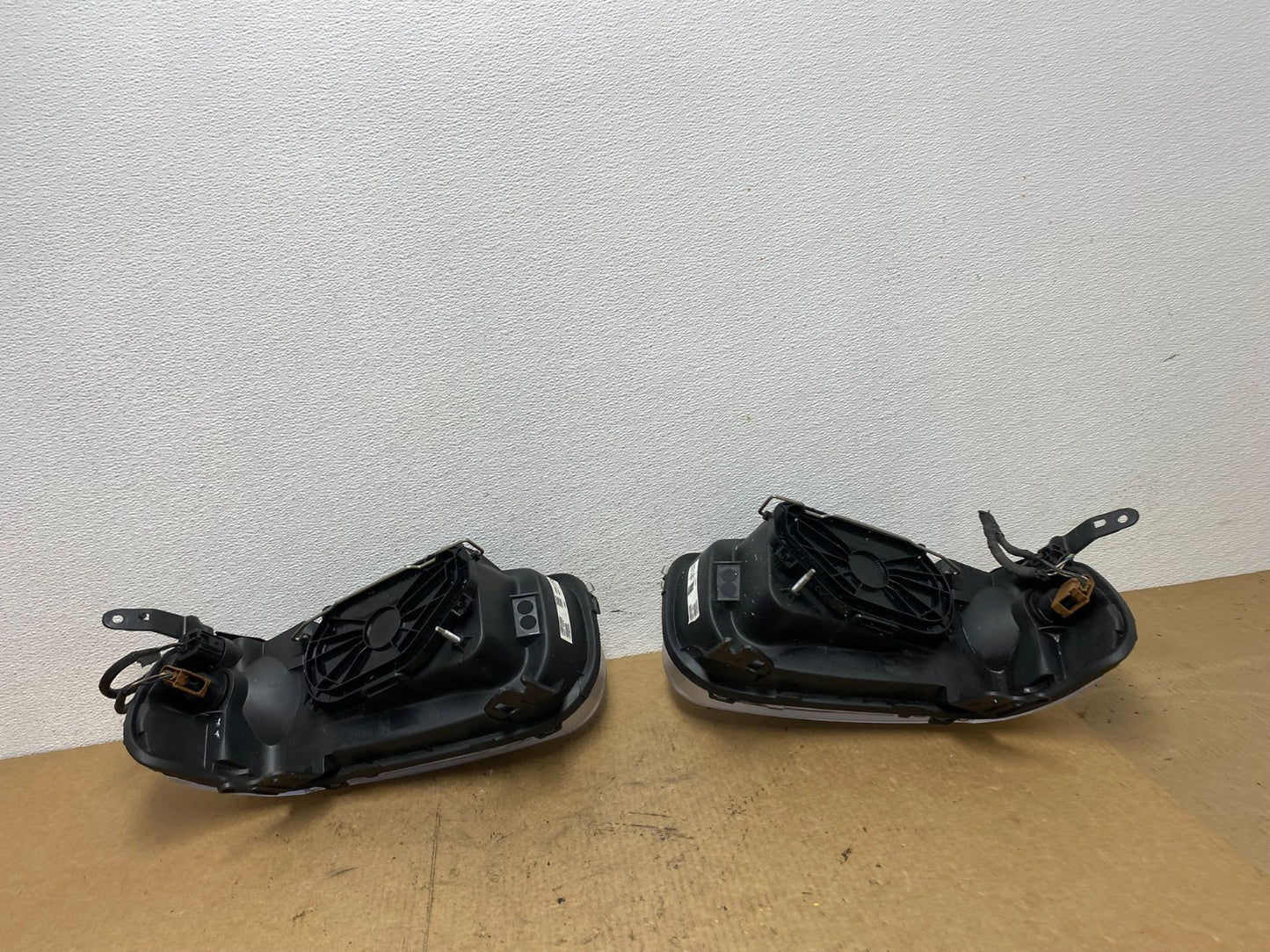 2005 - 2007 Ford Escape Headlights Left+Right Halogen AC3549 DW5