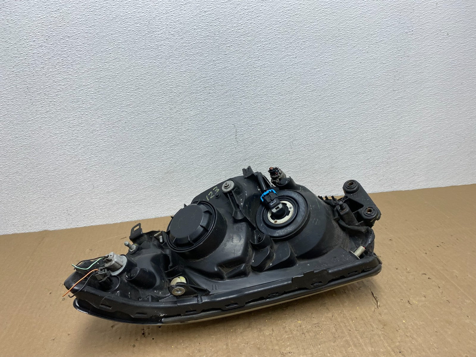 2006-2008 Subaru Forester Right Passenger Rh Headlight Halogen AC0123 DW5