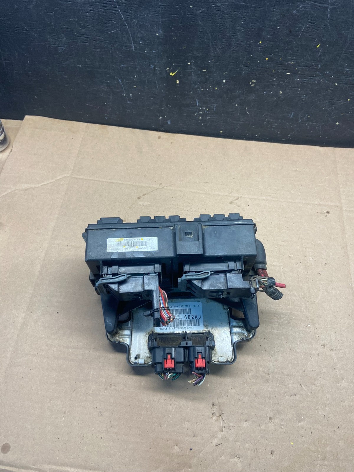 2005 Jeep Grand Cherokee BMC Body Module Power Fuse Box Relay Q2200 DG4